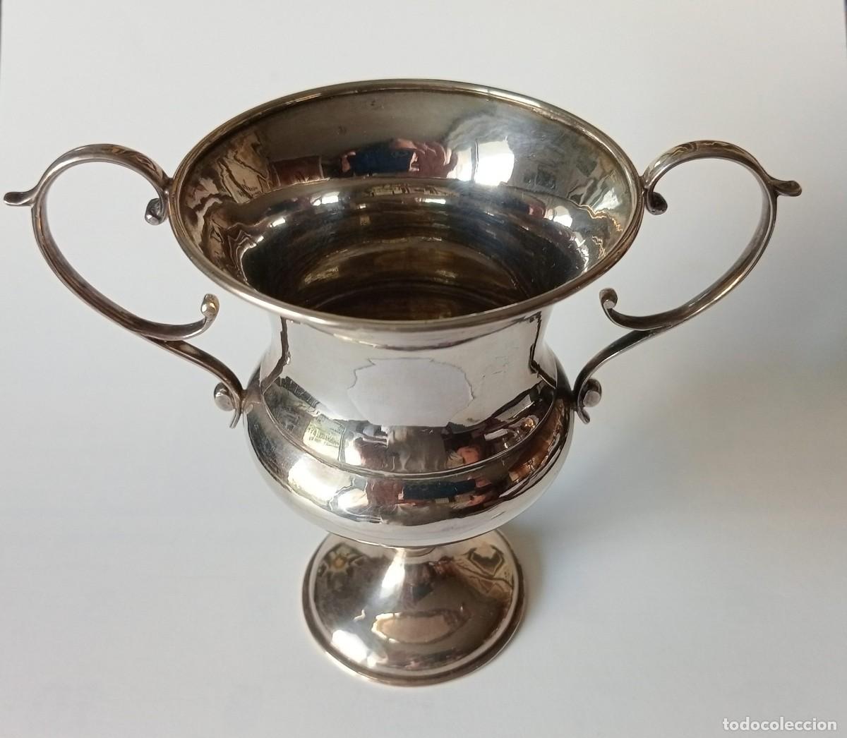 Antig&uuml;edades: Jarroncito de plata de dos asas - Foto 2