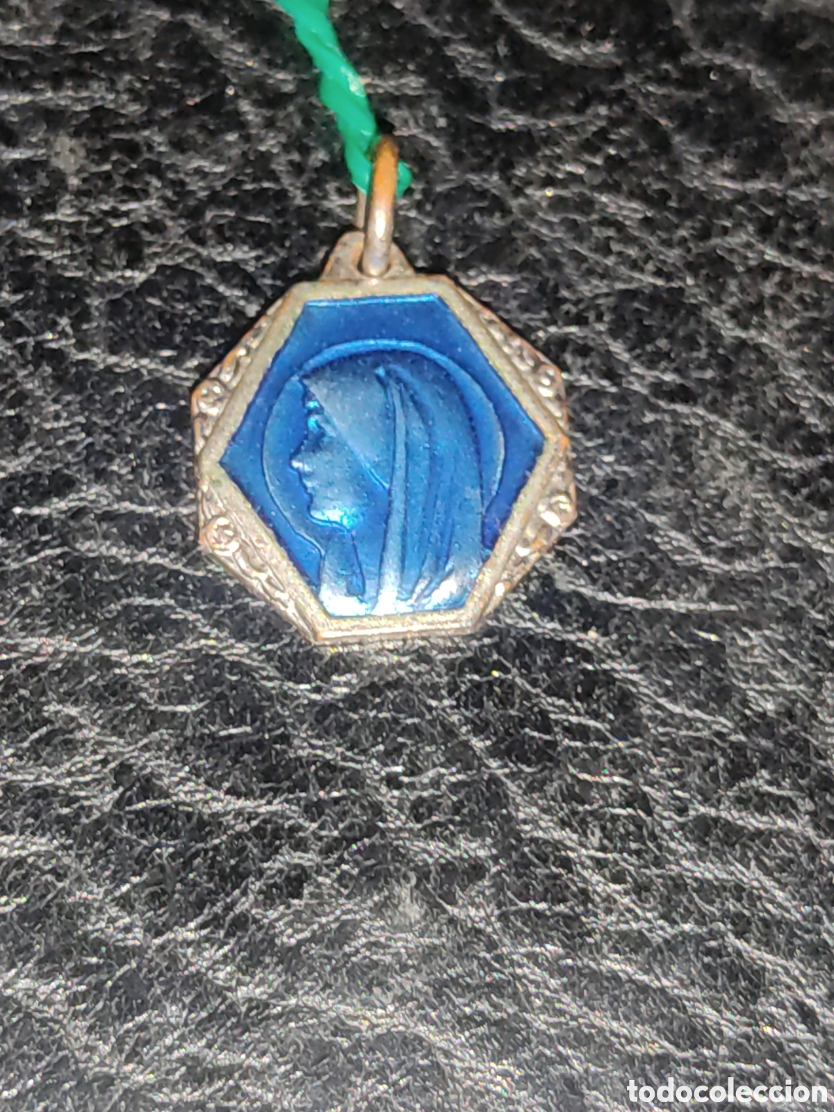 Antig&uuml;edades: Medalla esmaltada de la virgen de Lourdes. - Foto 3