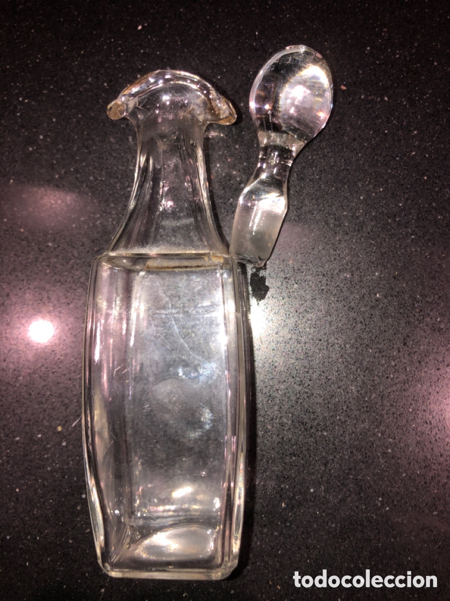 Antig&uuml;edades: Frasco cristal antiguo (tocador) - Foto 1