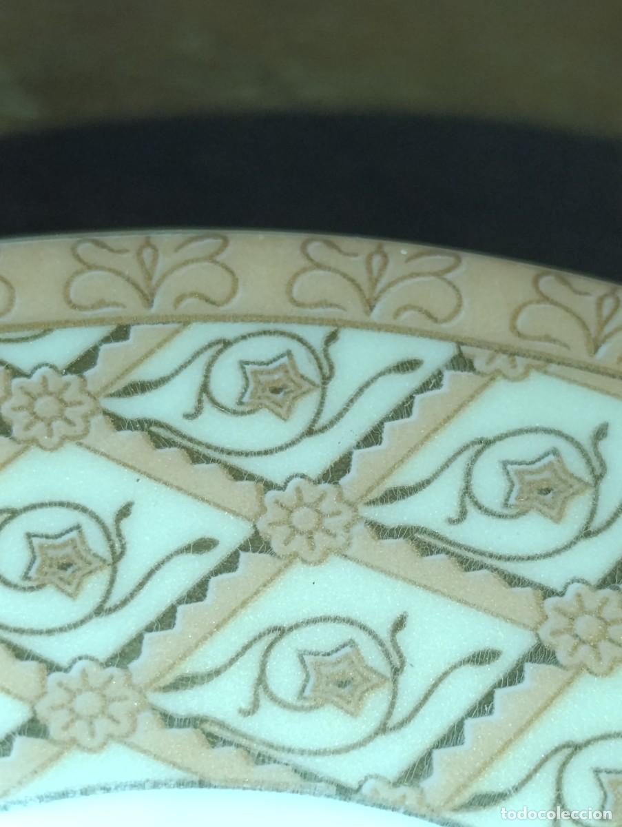 Antig&uuml;edades: Platillo de porcelana Limoges - Foto 3