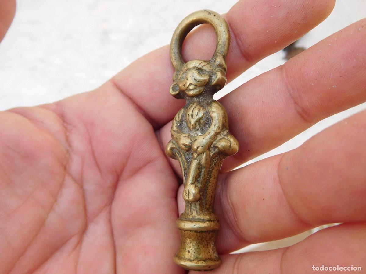 Antig&uuml;edades: Pieza antigua de bronce a determinar su uso - Foto 2