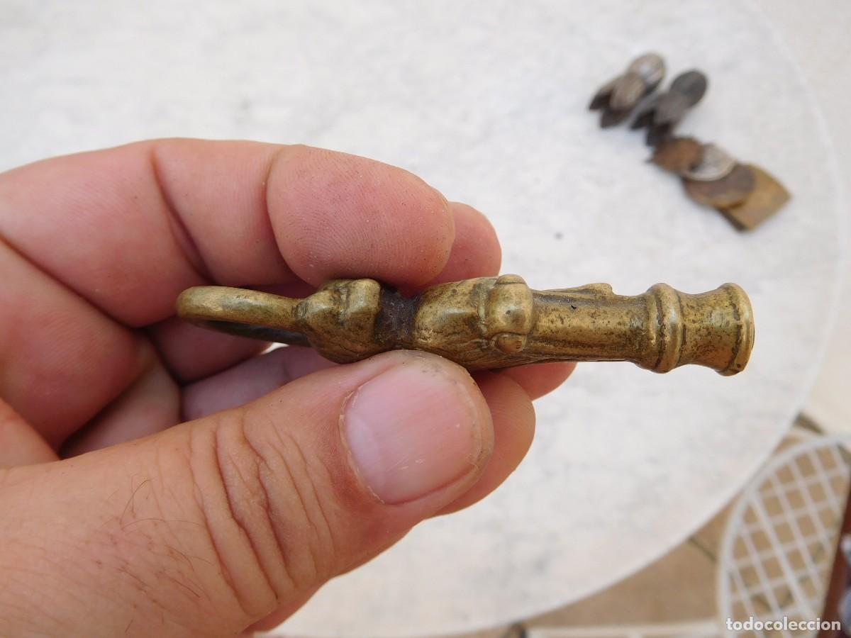Antig&uuml;edades: Pieza antigua de bronce a determinar su uso - Foto 5