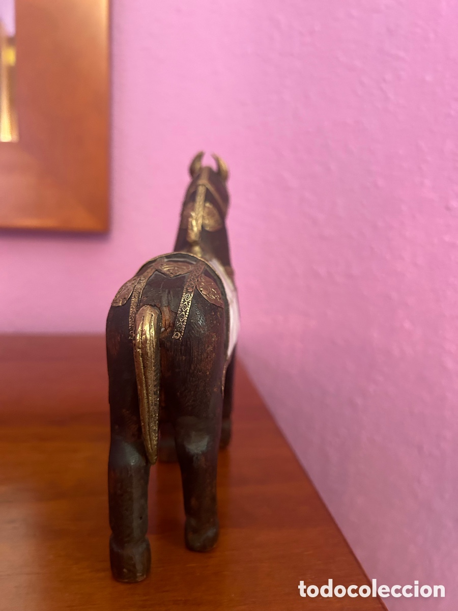 Antig&uuml;edades: Caballo tallado en madera - Foto 5