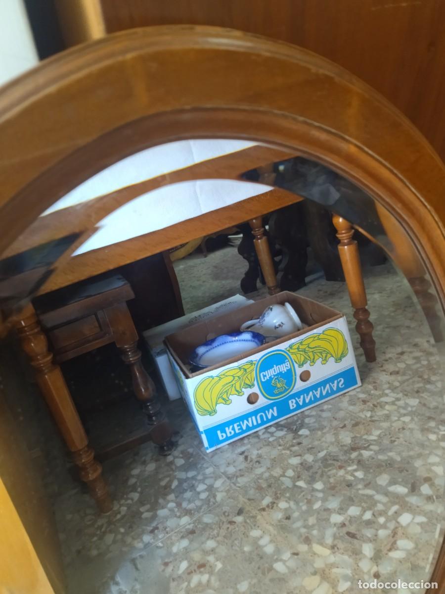 Antig&uuml;edades: Antiguo espejo oval de madera de roble y cristal biselado - Foto 8