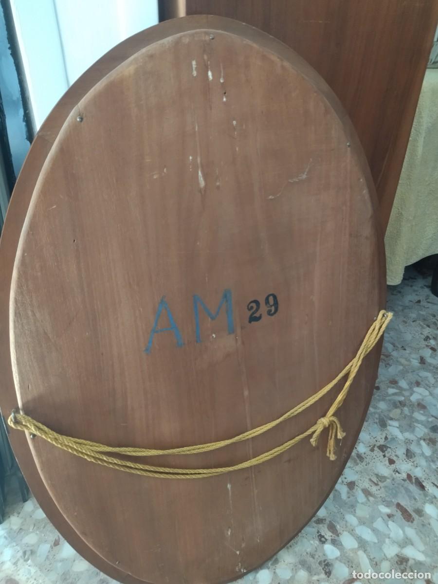 Antig&uuml;edades: Antiguo espejo oval de madera de roble y cristal biselado - Foto 12