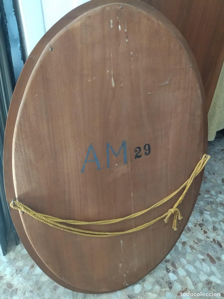 Antig&uuml;edades: Antiguo espejo oval de madera de roble y cristal biselado - Foto 13