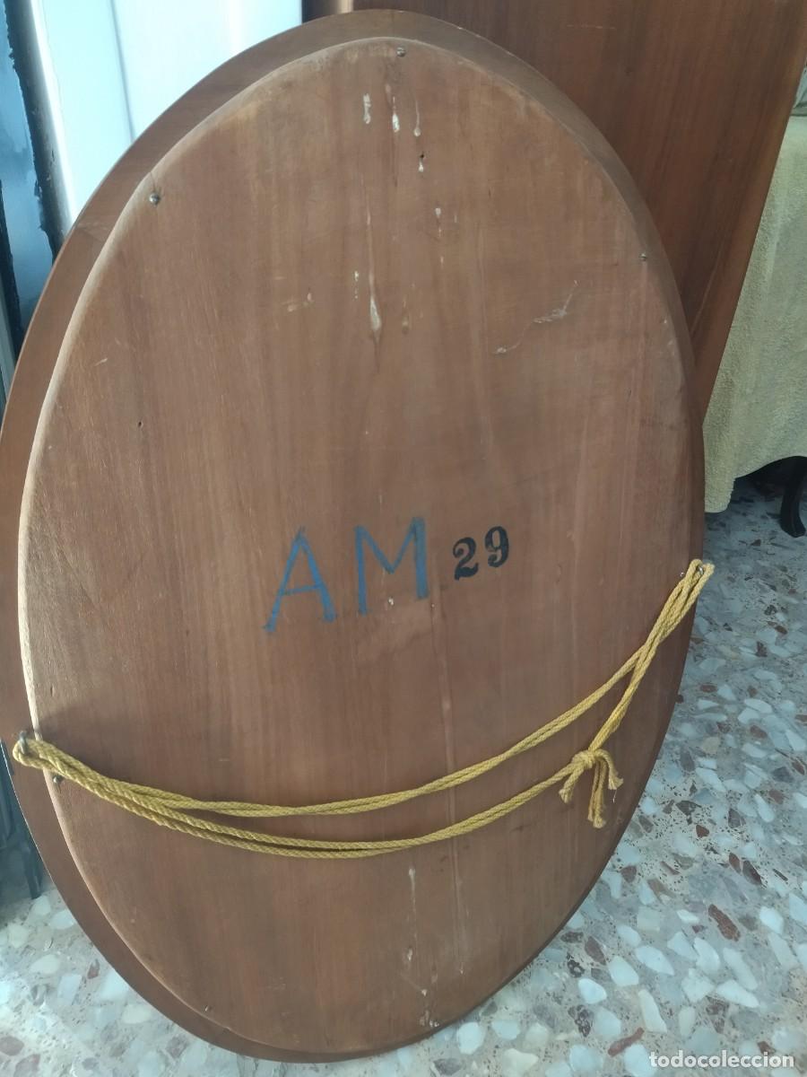 Antig&uuml;edades: Antiguo espejo oval de madera de roble y cristal biselado - Foto 14