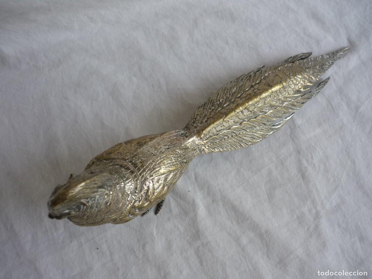 Antig&uuml;edades: Figura de fais&aacute;n en bronce - Foto 3