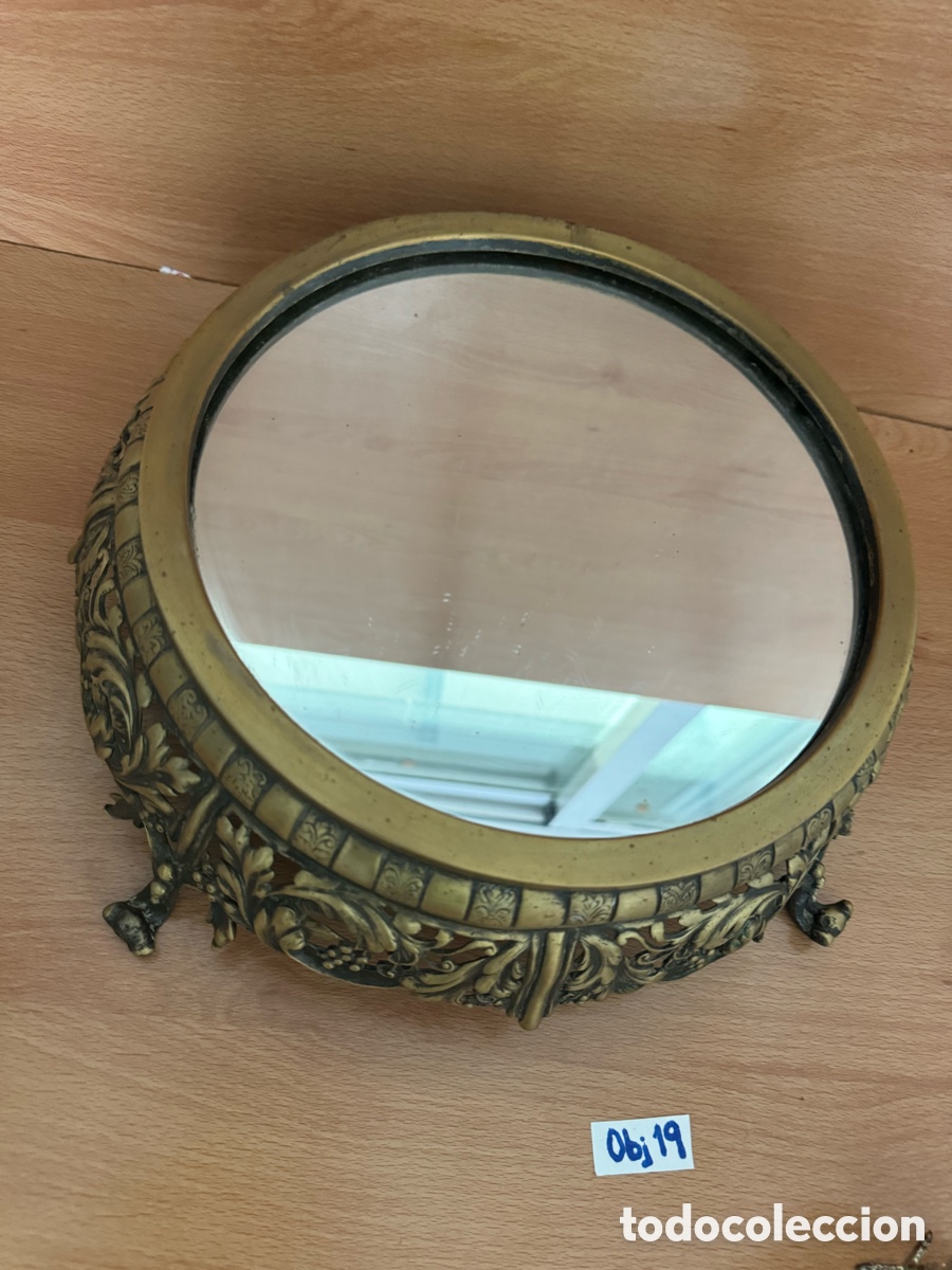 Antig&uuml;edades: Espejo tocador antiguo lat&oacute;n - Foto 2