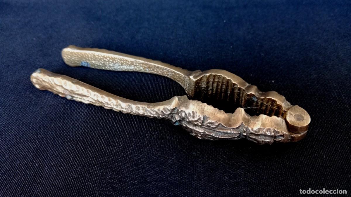 Antig&uuml;edades: CASCANUECES DE BRONCE - Foto 2