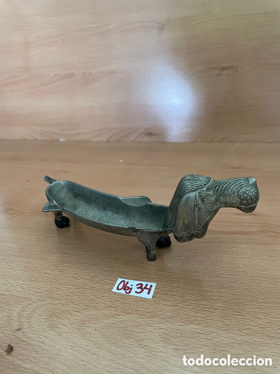 Antig&uuml;edades: Perro cenicero hierro de fundici&oacute;n - Foto 1
