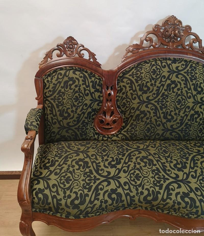 Antig&uuml;edades: Sof&aacute; Isabelino de Caoba - Foto 4