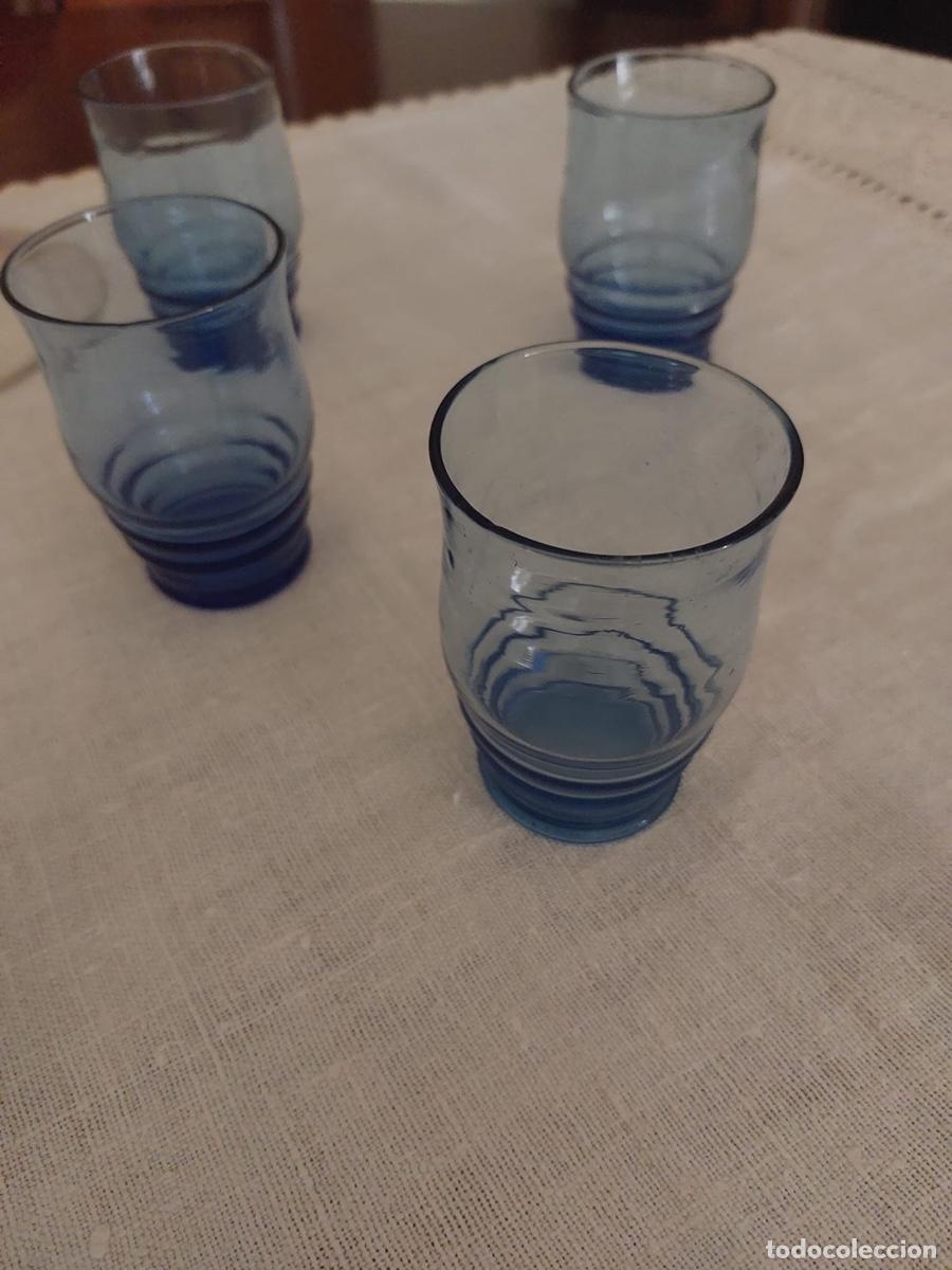 Antig&uuml;edades: 6 VASOS CRISTAL COLOR AZUL - Foto 2