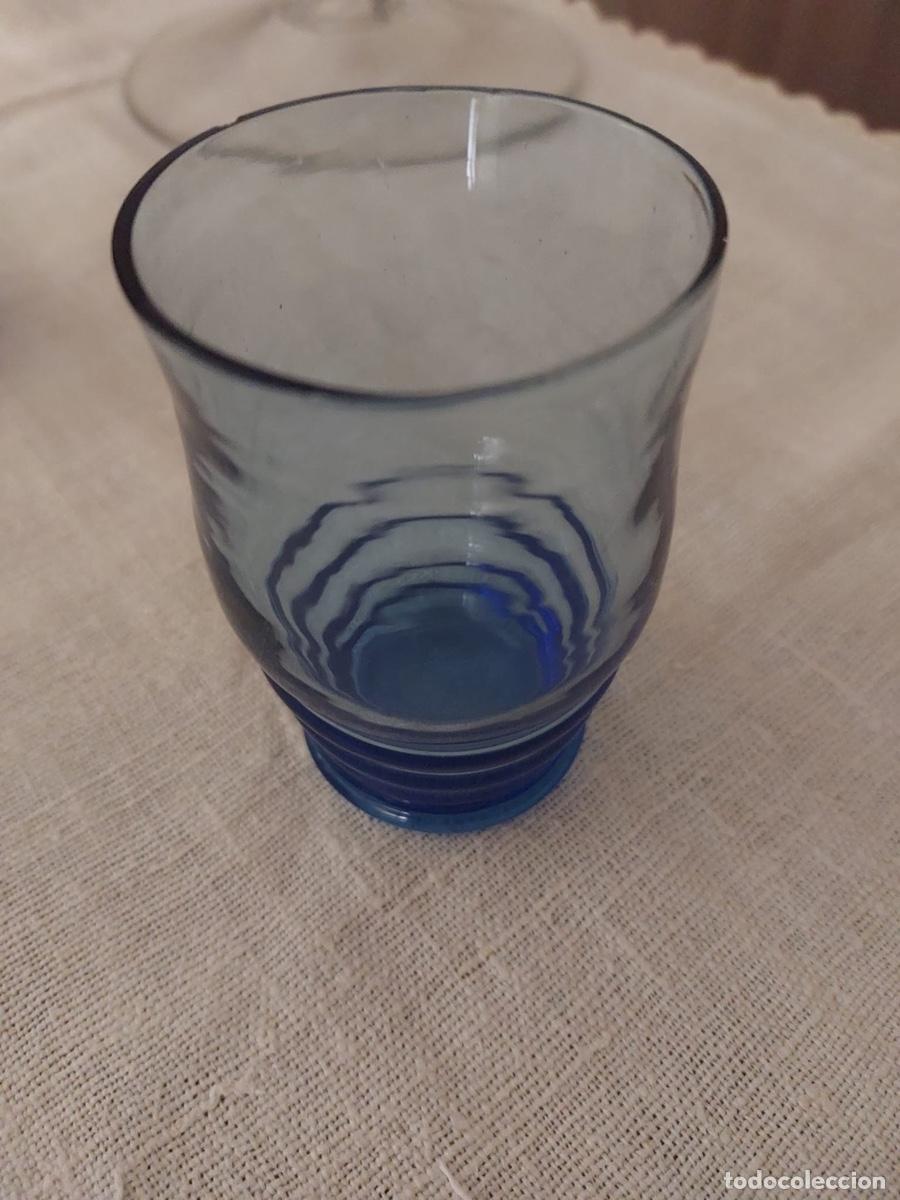 Antig&uuml;edades: 6 VASOS CRISTAL COLOR AZUL - Foto 3