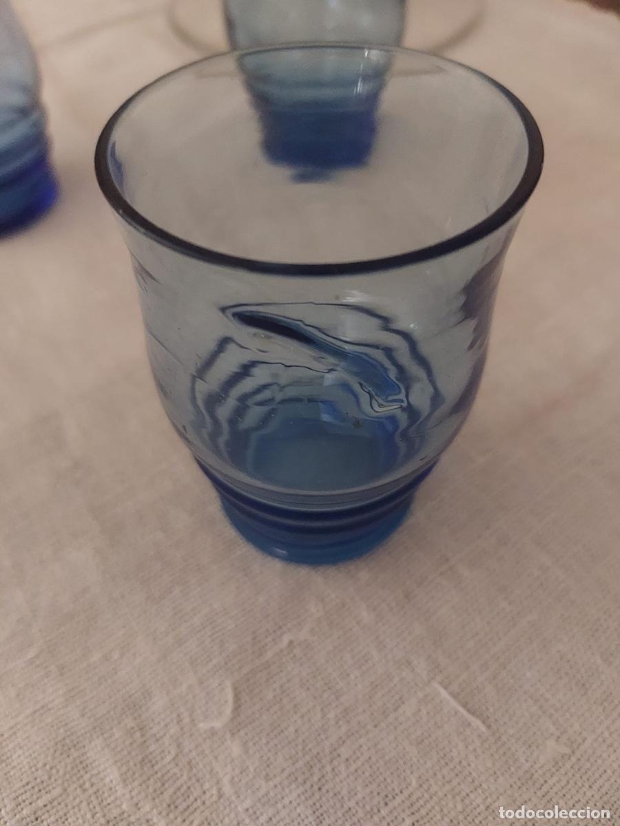 Antig&uuml;edades: 6 VASOS CRISTAL COLOR AZUL - Foto 4
