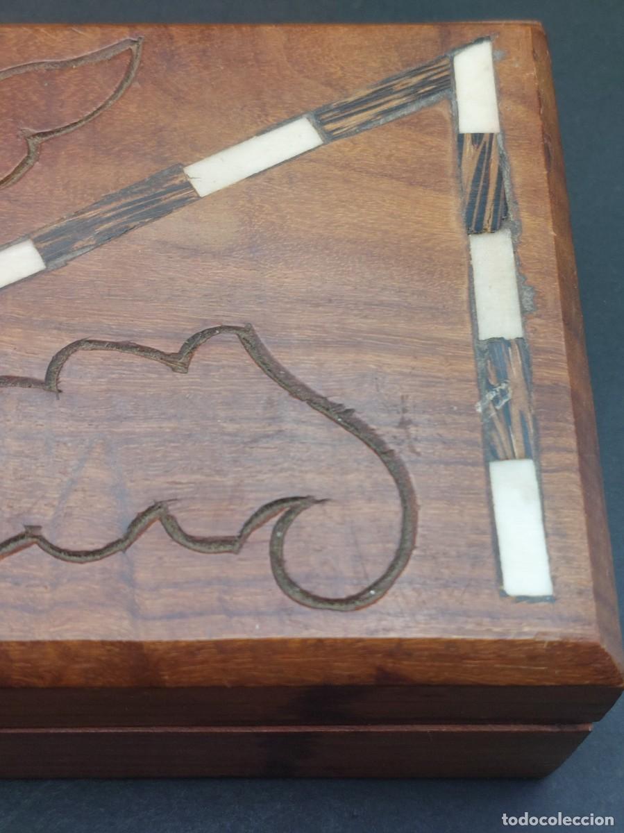 Antig&uuml;edades: CAJA DE MADERA CON INCRUSTACI&Oacute;N - Foto 3