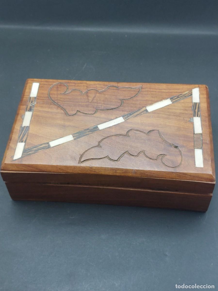 Antig&uuml;edades: CAJA DE MADERA CON INCRUSTACI&Oacute;N - Foto 5