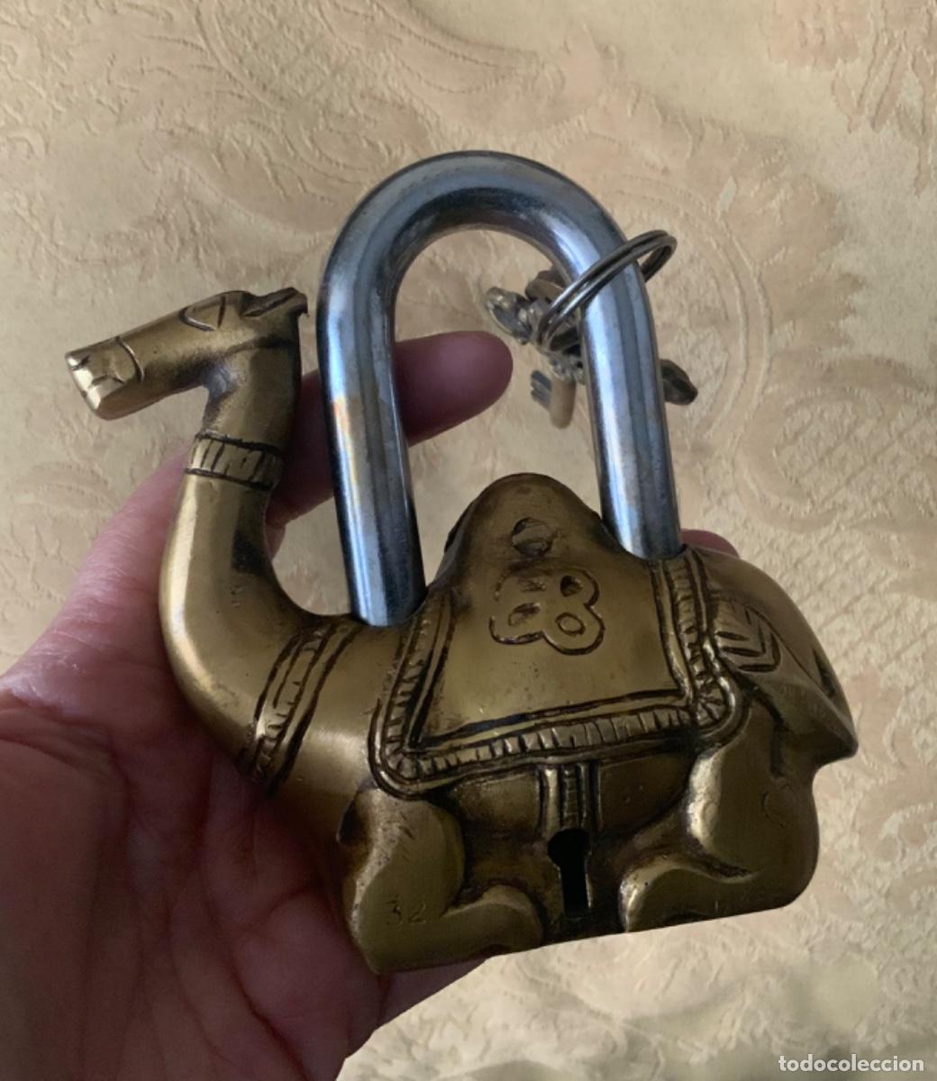 Antig&uuml;edades: CANDADO DE BRONCE CAMELLO SULTANATO DE OMAN - Foto 3