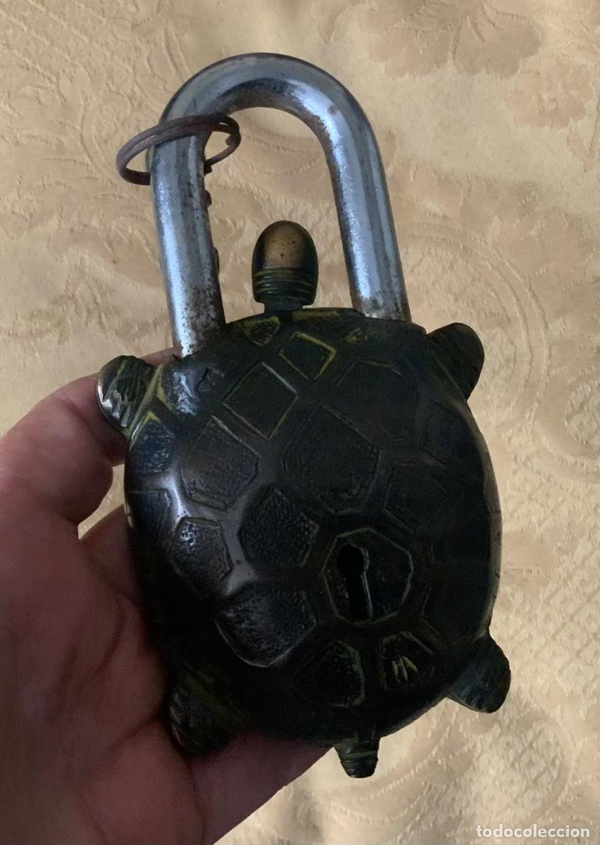 Antig&uuml;edades: CANDADO DE BRONCE TORTUGA SULTANATO DE OMAN - Foto 2