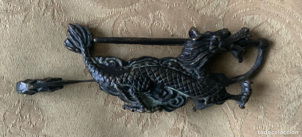 Antig&uuml;edades: CANDADO DE HORQUILLA DRAG&Oacute;N DE BRONCE - Foto 5