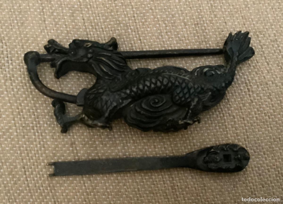 Antig&uuml;edades: CANDADO DE HORQUILLA DRAG&Oacute;N DE BRONCE - Foto 10