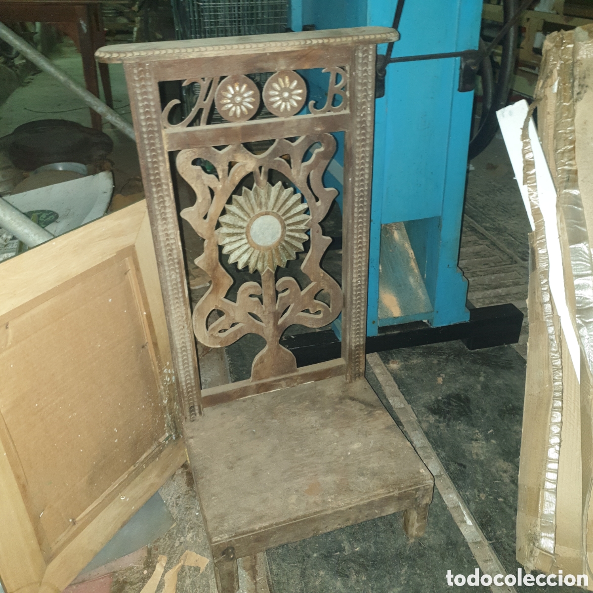 Antig&uuml;edades: Antiguo reclinatorio en madera - Foto 2