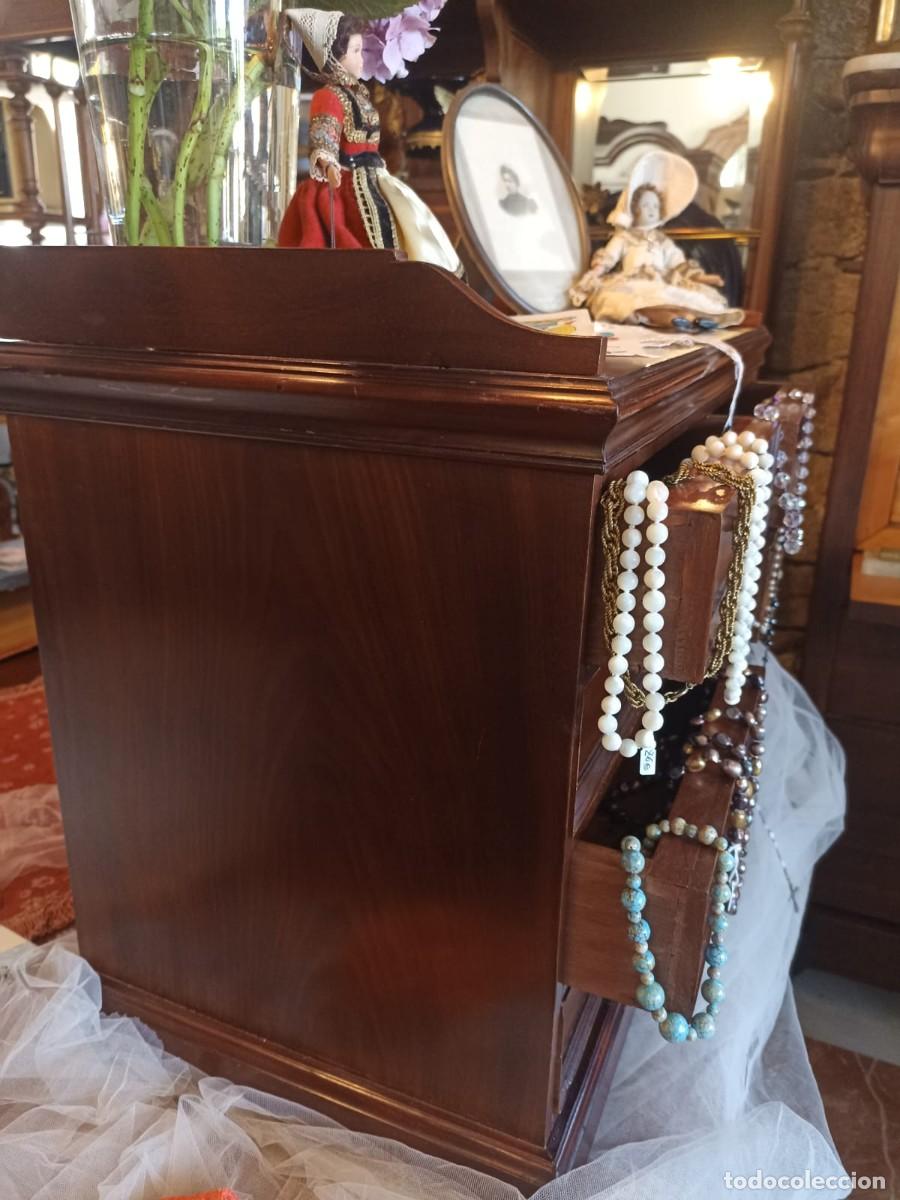 Antig&uuml;edades: Mueble con cajones para guardado - Foto 3