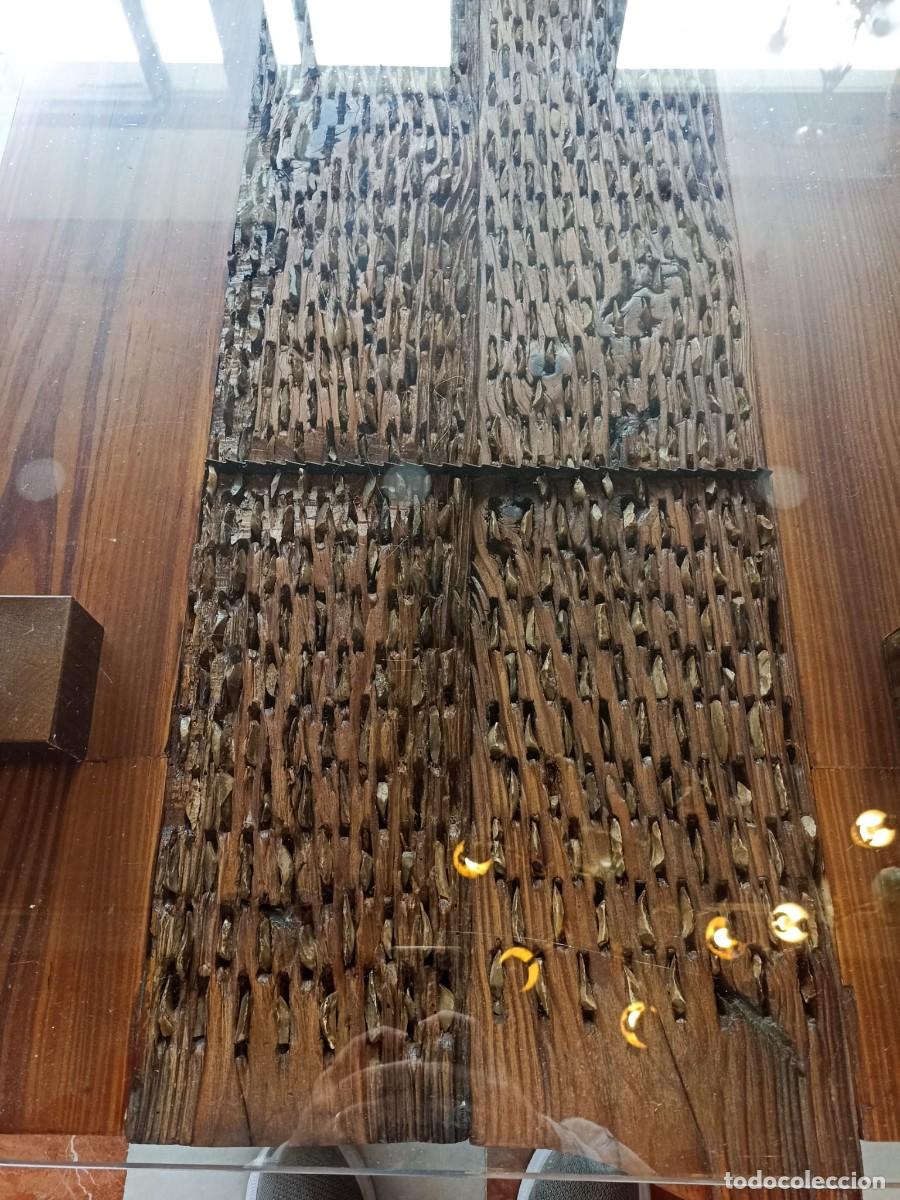 Antig&uuml;edades: Mesa de centro de trillo - Foto 4