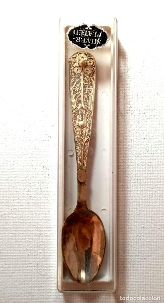 Antig&uuml;edades: ANTIGUA CUCHARILLA DE COLECCION . LABRADA - Foto 1