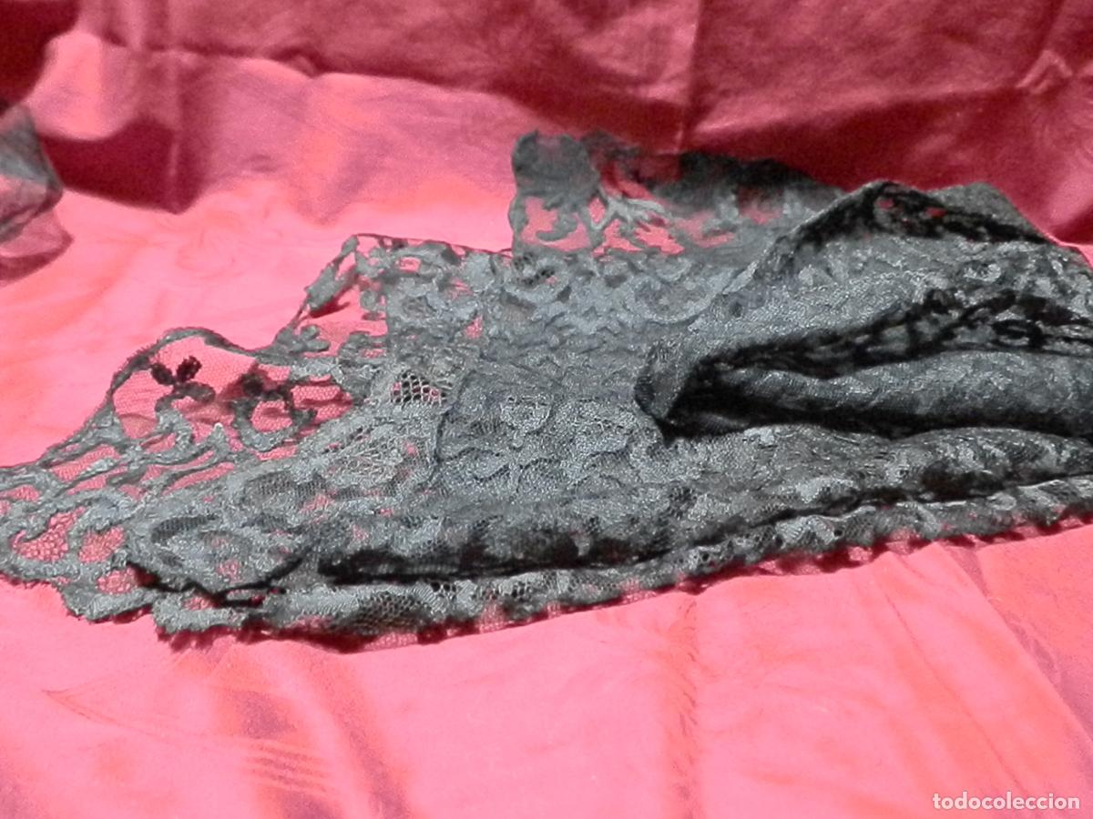 Antig&uuml;edades: ANTIGUA MANTILLA RECTANGULAR DE ENCAJE , 135X50 CM - Foto 1
