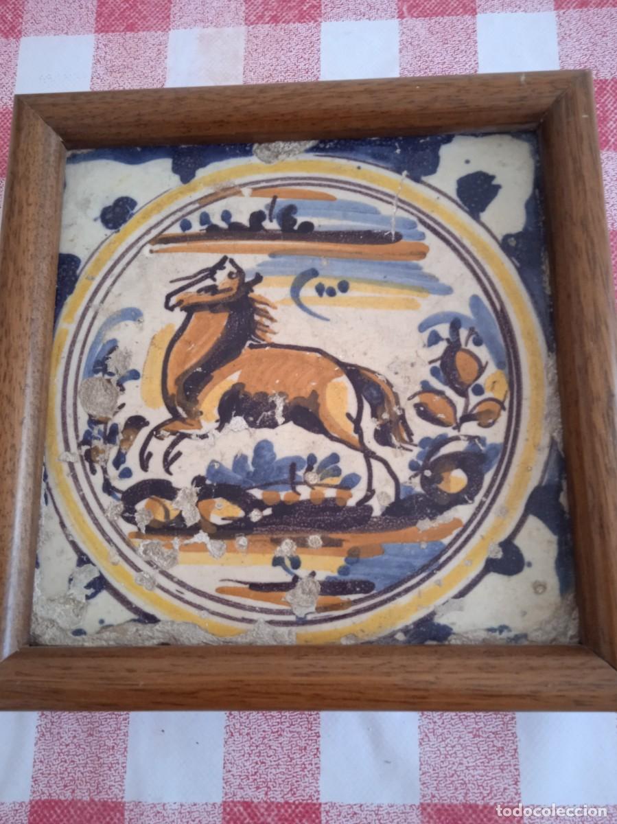 Antig&uuml;edades: Azulejo de triana siglo 18 - Foto 1