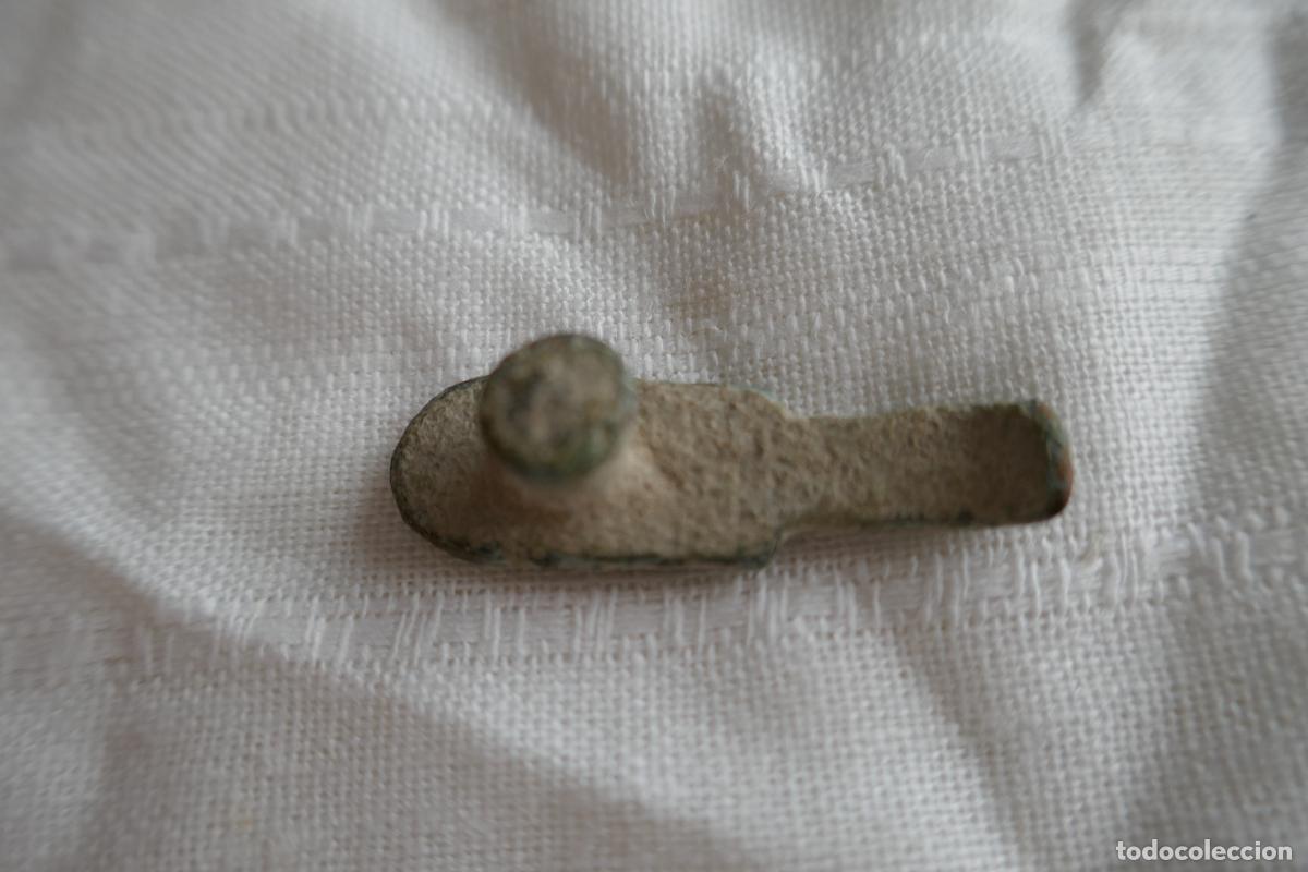 Antig&uuml;edades: Hebilla Visigoda de Bronce - 3,6 cm - Foto 2