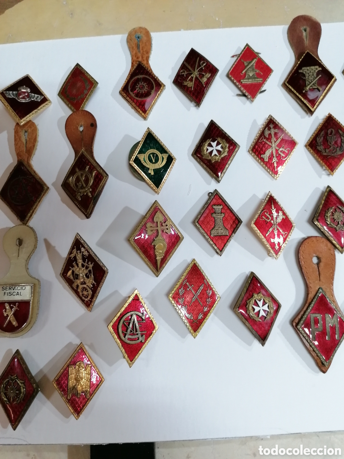 Antig&uuml;edades: Colecci&oacute;n de insignias de solapa, rombo, - Foto 3