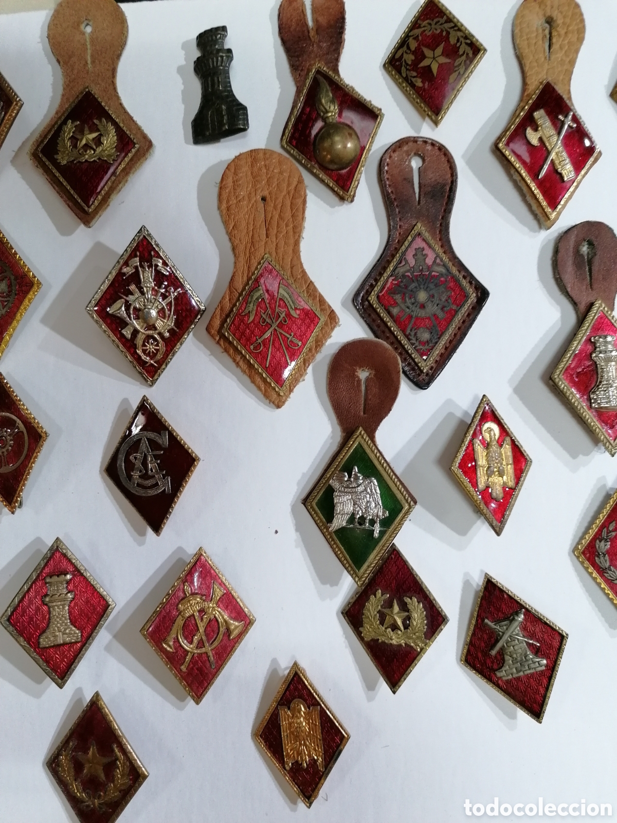 Antig&uuml;edades: Colecci&oacute;n de insignias de solapa, rombo, - Foto 5