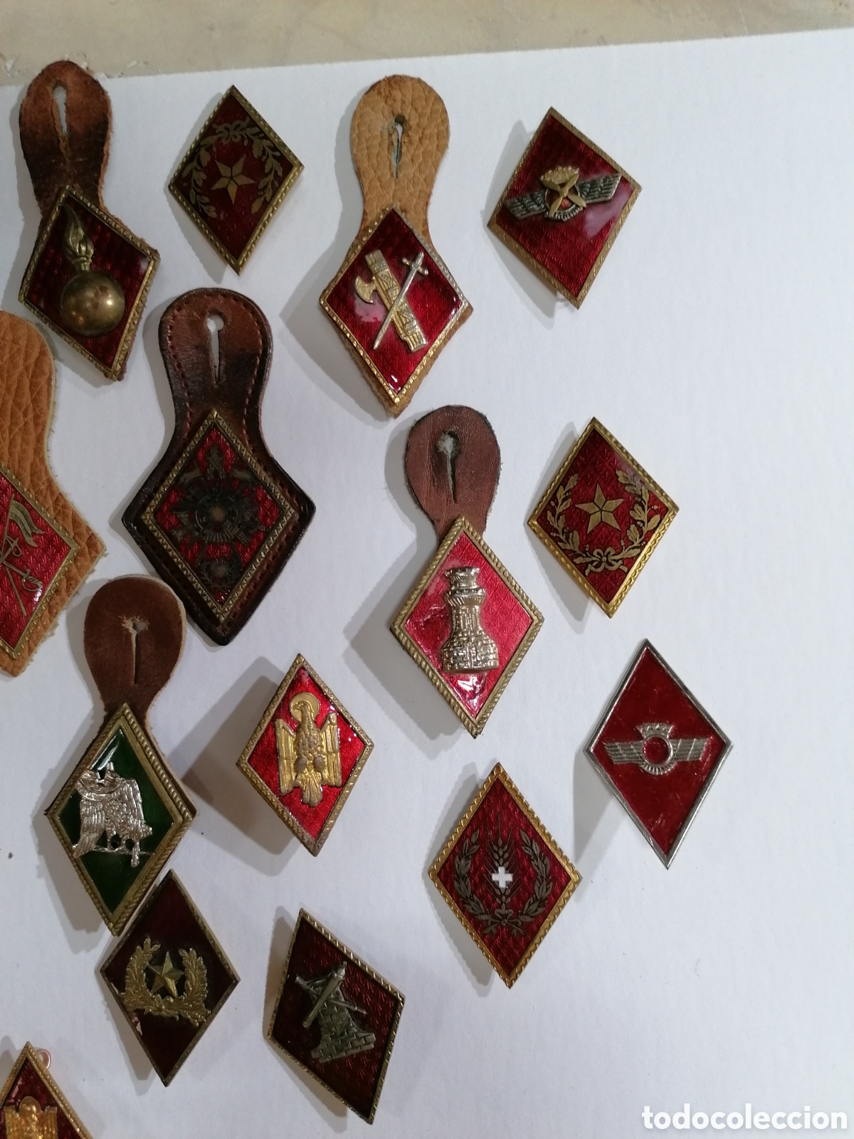 Antig&uuml;edades: Colecci&oacute;n de insignias de solapa, rombo, - Foto 6
