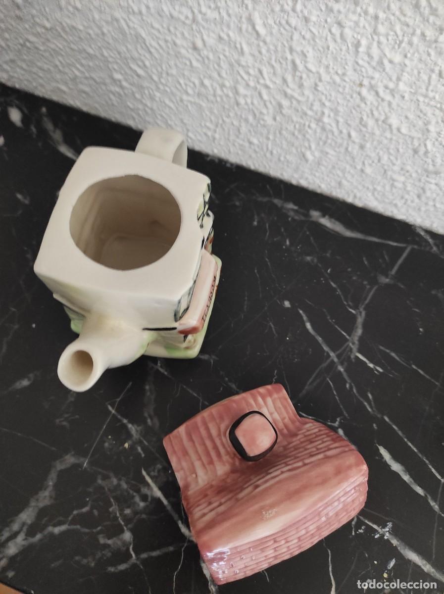Antig&uuml;edades: Tetera de cer&aacute;mica con forma de casa - Foto 3