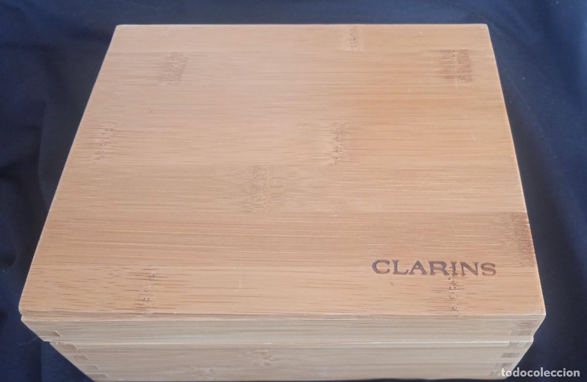 Antig&uuml;edades: Caja madera Clarins. - Foto 1