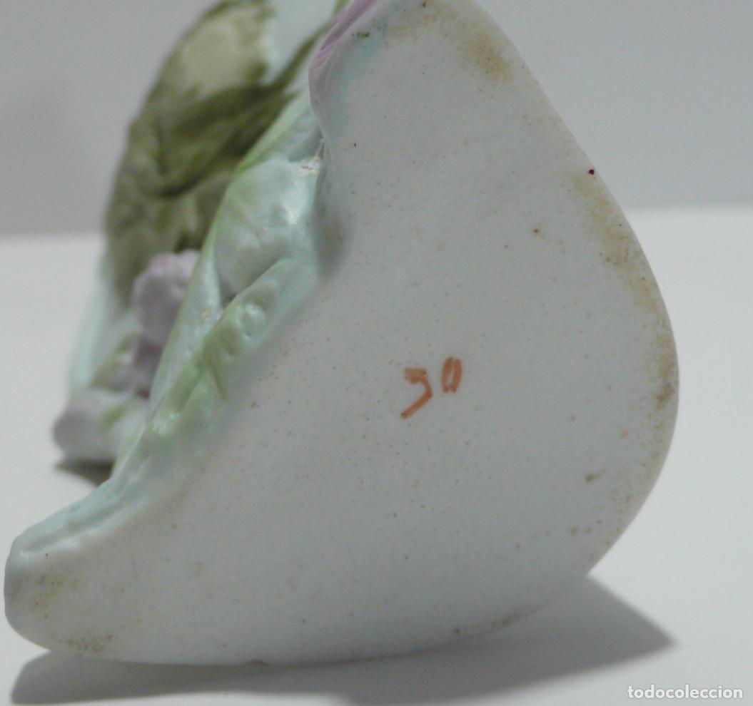 Antig&uuml;edades: PEQUE&Ntilde;O JARRON EN PORCELANA - Foto 3