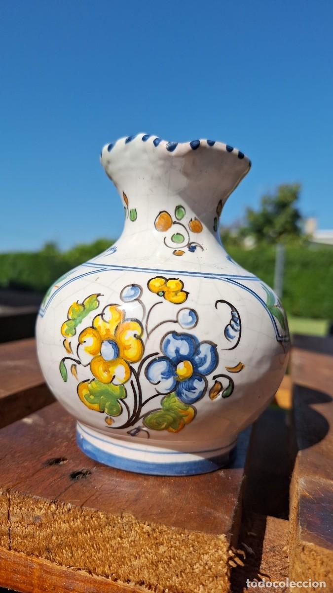 Antig&uuml;edades: Jarra de Talavera Duran Flores - Foto 1