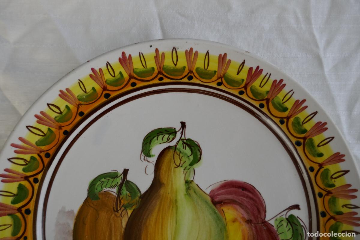 Antig&uuml;edades: PLATO PINTAD A MANO / MANZANAS Y PERA - Foto 4