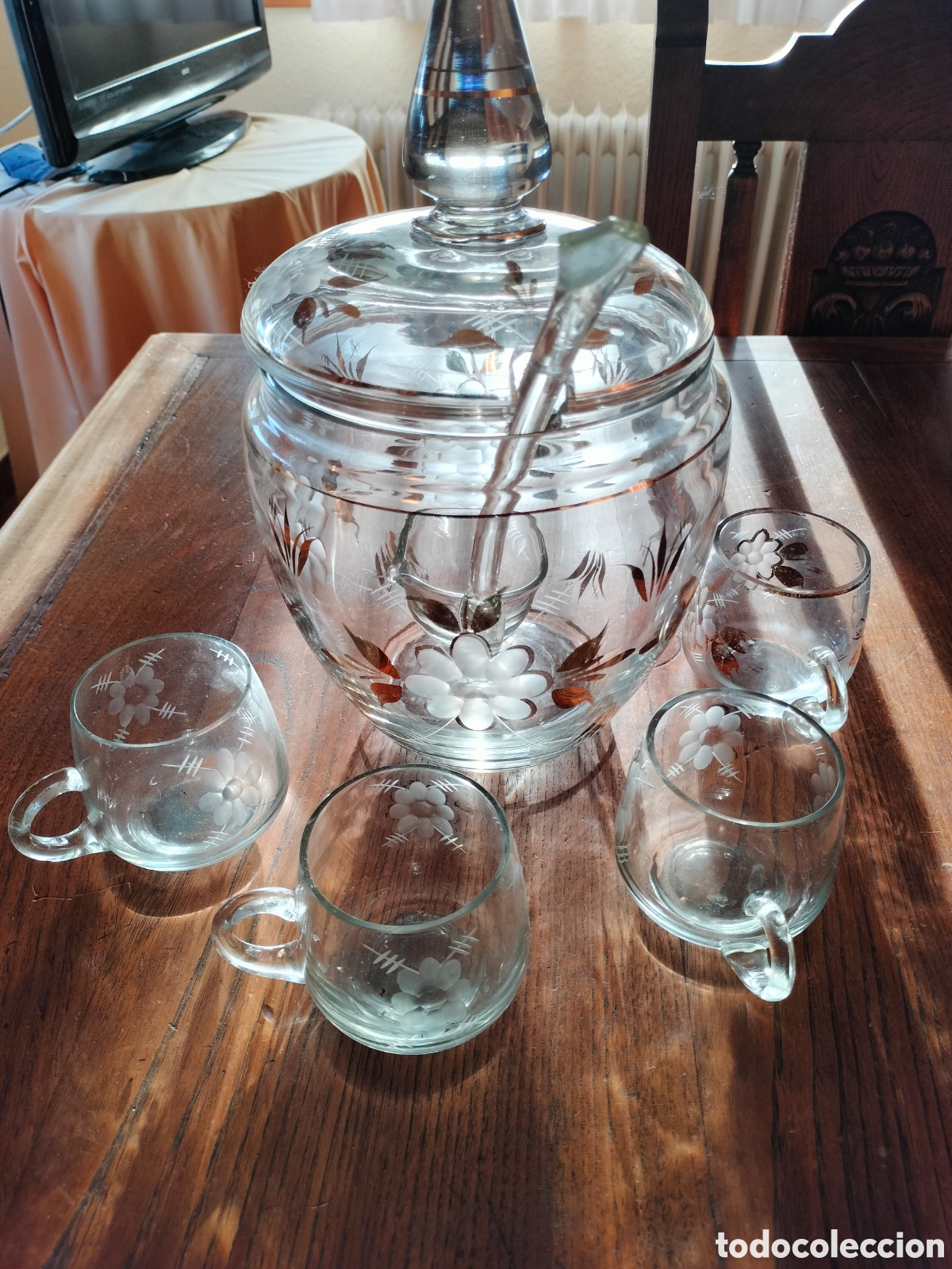 Antig&uuml;edades: Ponchera antigua de Cristal - Foto 1