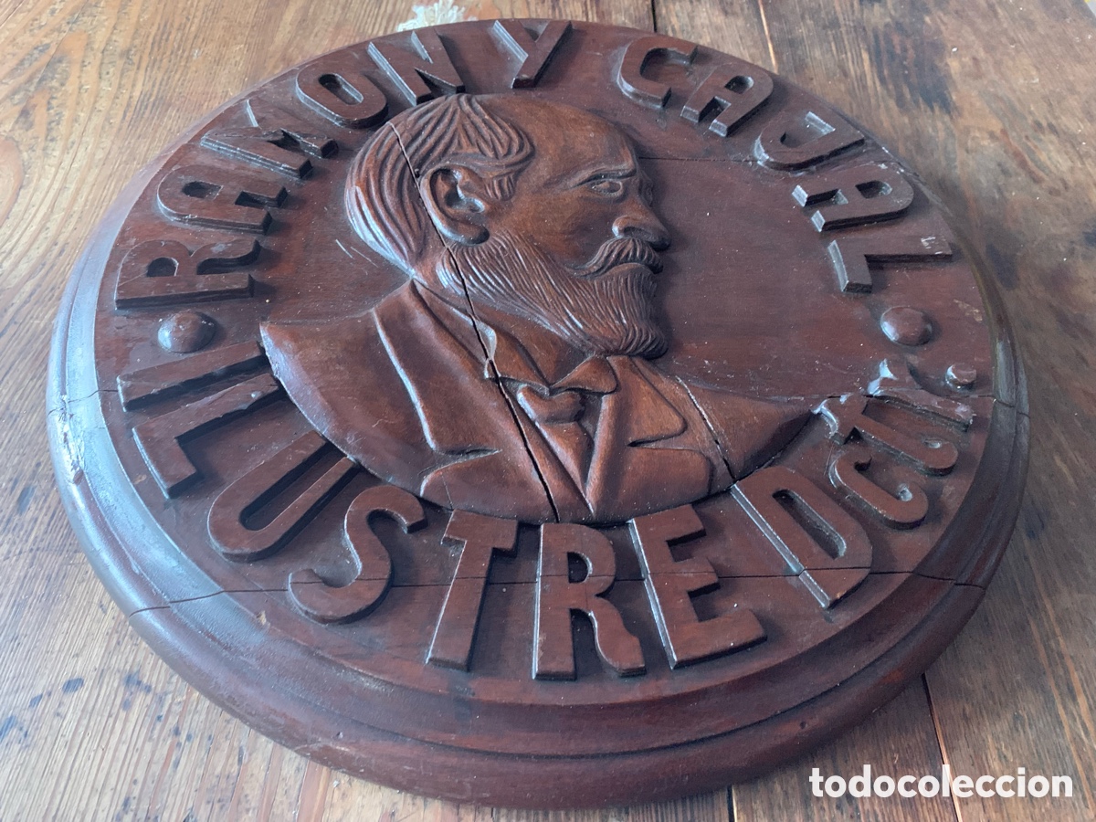 Antig&uuml;edades: Ram&oacute;n y Cajal talla en madera - Foto 1