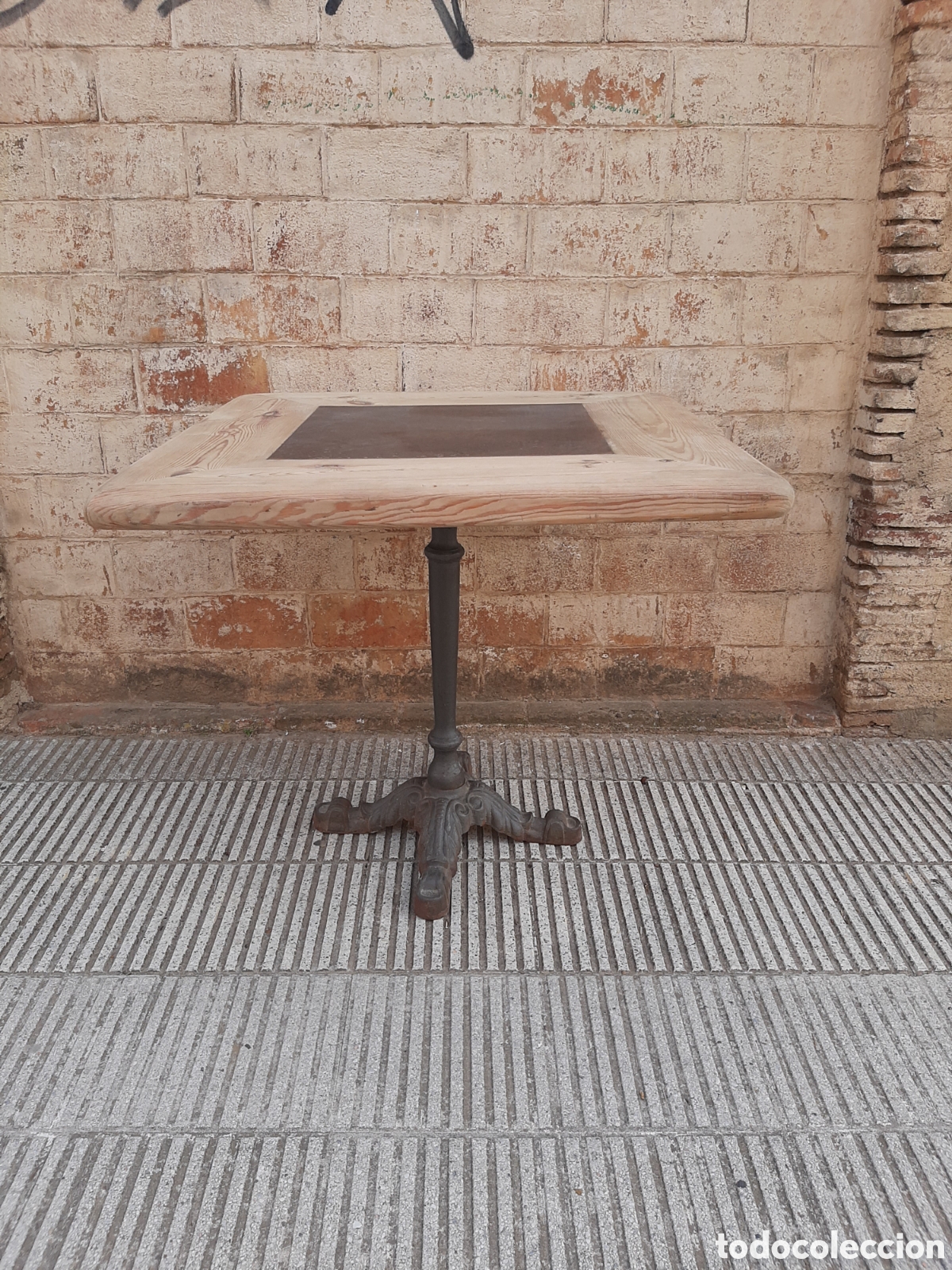 Antig&uuml;edades: Mesa antigua cuadrada - Foto 2