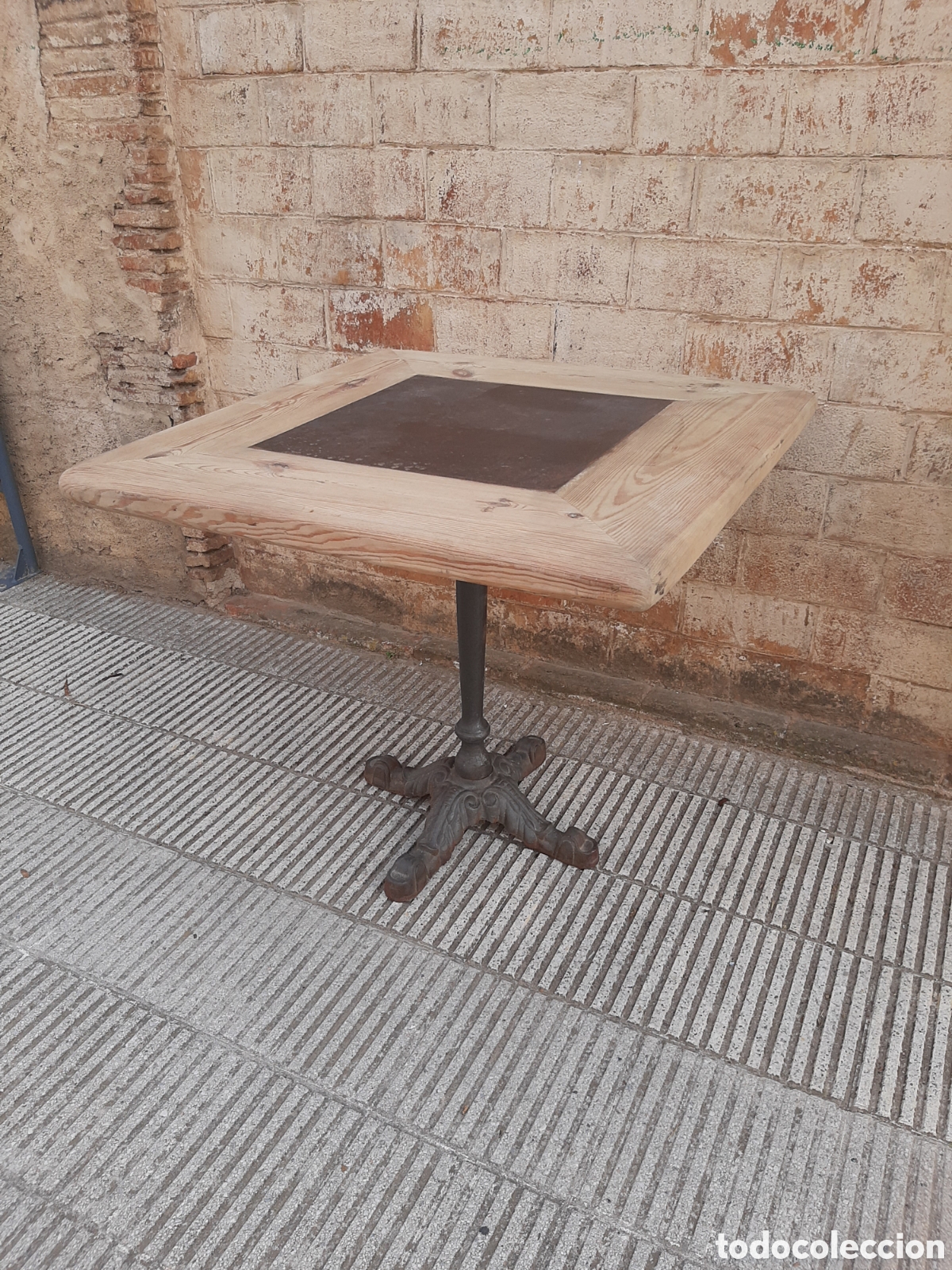 Antig&uuml;edades: Mesa antigua cuadrada - Foto 3