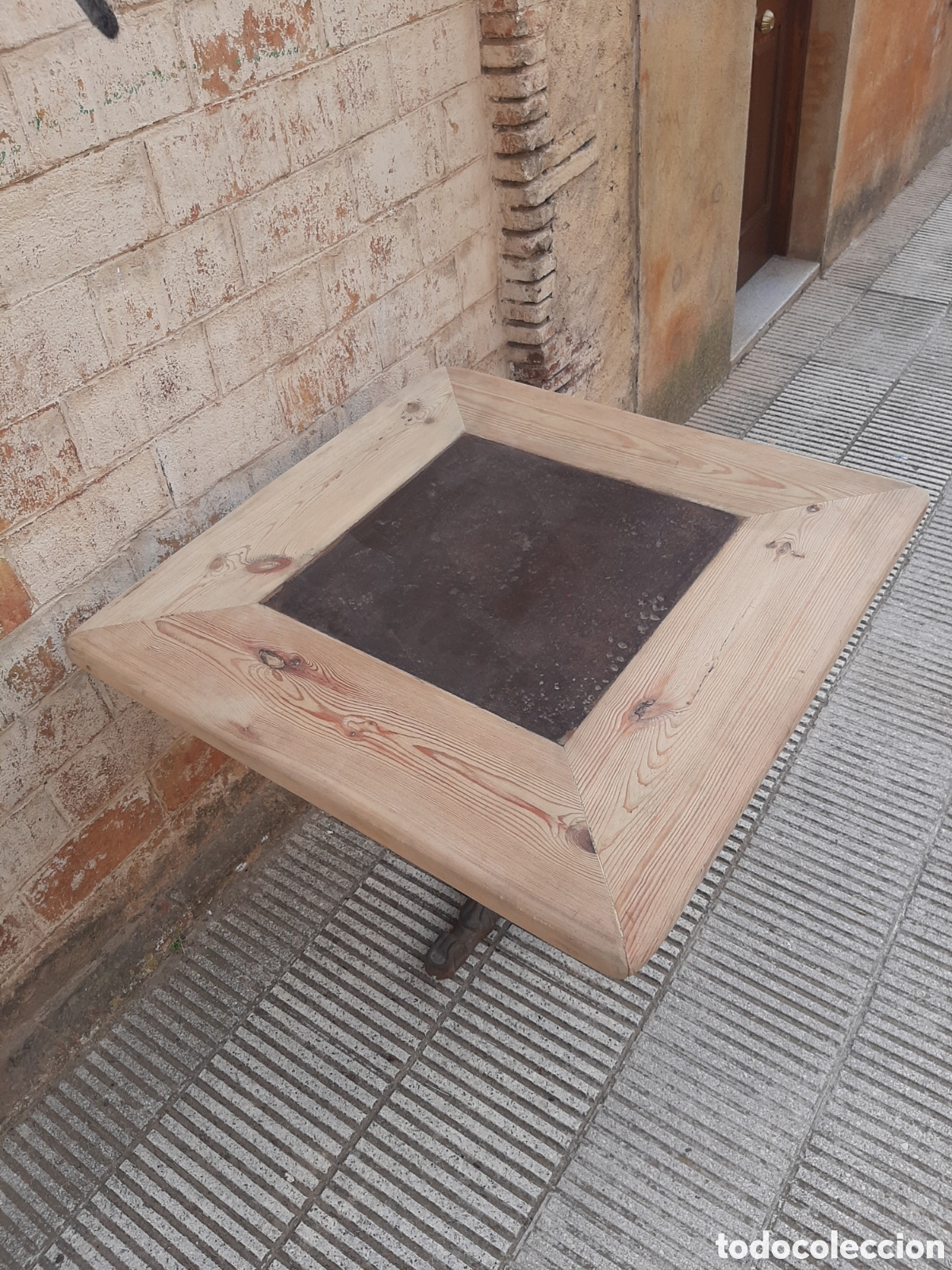 Antig&uuml;edades: Mesa antigua cuadrada - Foto 5