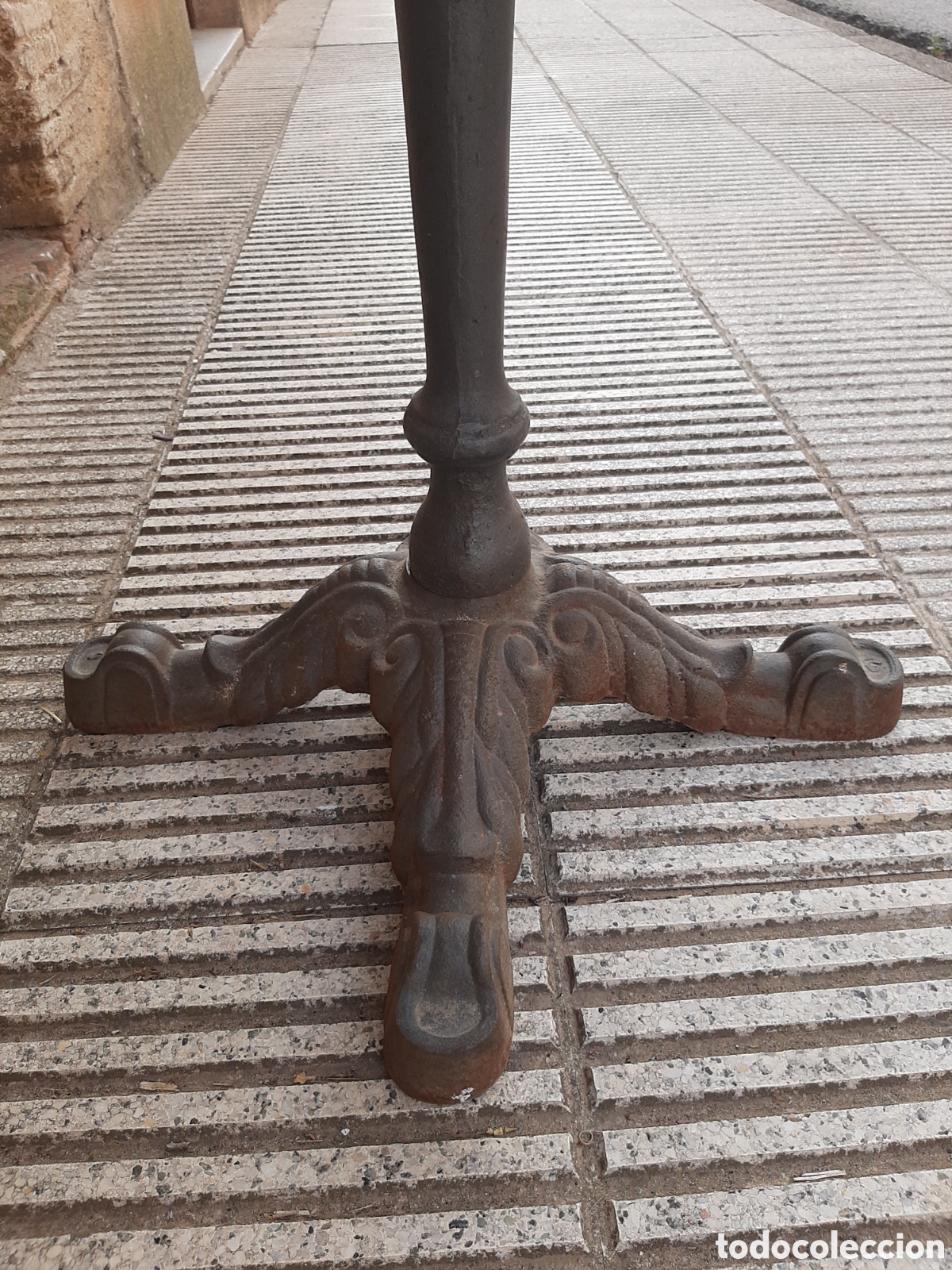 Antig&uuml;edades: Mesa antigua cuadrada - Foto 6