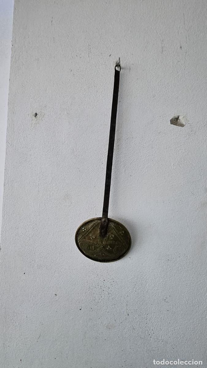 Antig&uuml;edades: espumadera de metal rustico - Foto 3
