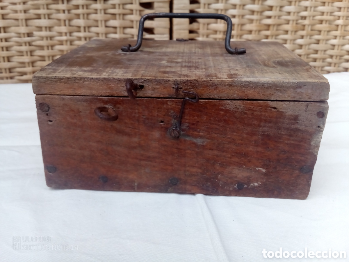 Antig&uuml;edades: PEQUE&Ntilde;A CAJA MADERA ARTESANAL - R&Uacute;STICA - Foto 4