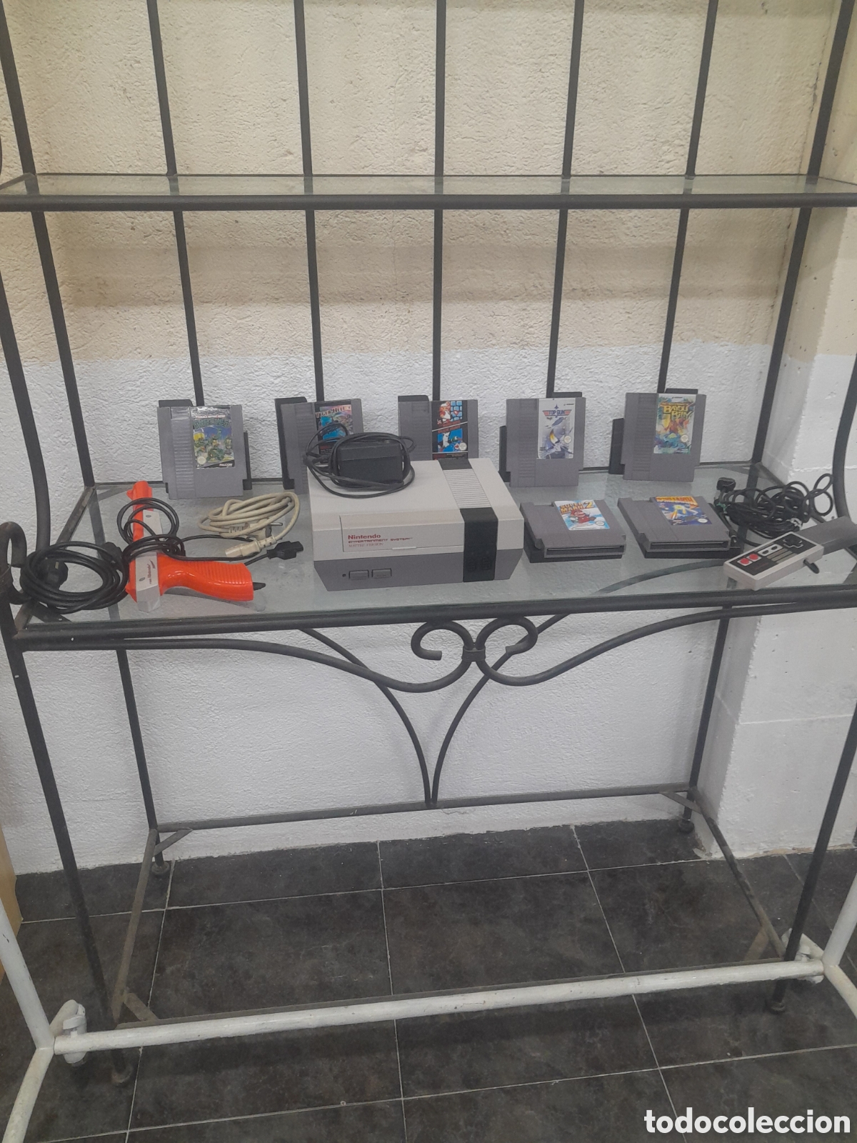 Antig&uuml;edades: Lote Nintendo con juegos - Foto 1