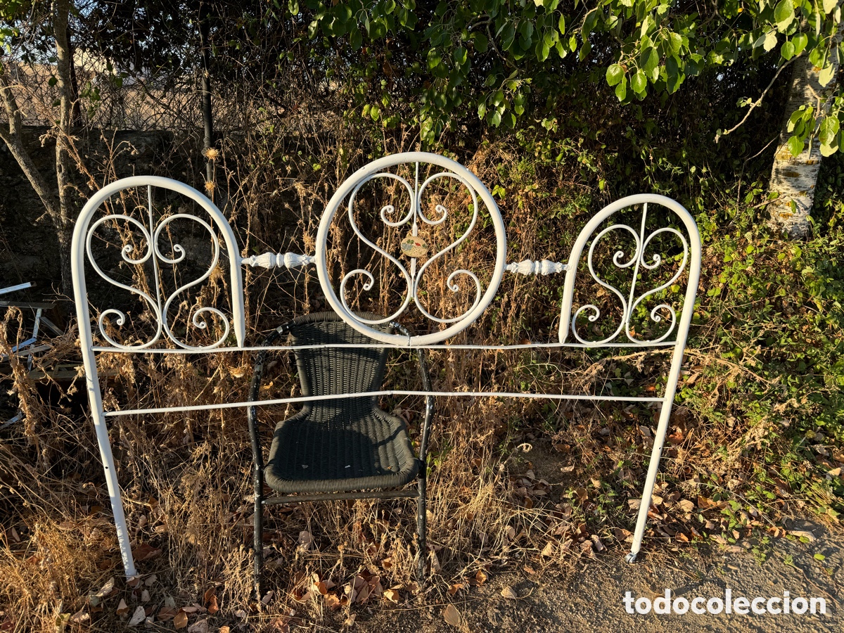 Antig&uuml;edades: Cama antigua en hierro - Foto 1